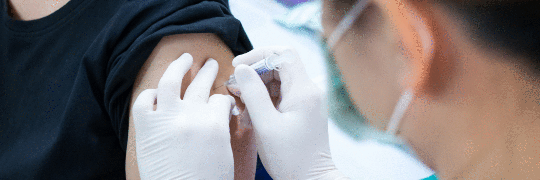 Ministério da Saúde acrescenta quarta dose da vacina contra COVID-19 para imunocomprometidos