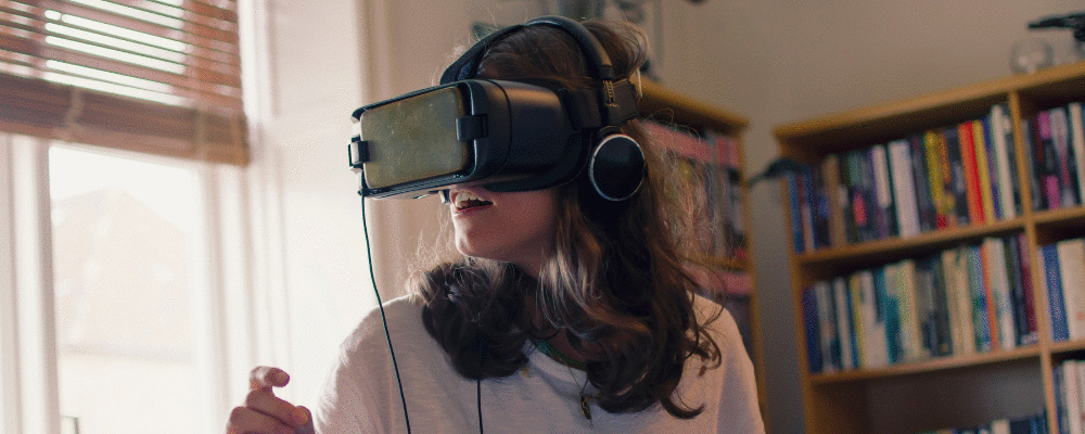 Cientistas desenvolvem sessões de terapia com realidade virtual que beneficiam pacientes com agorafobia severa