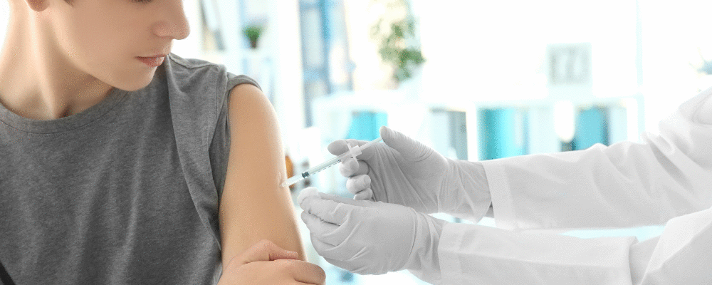 Eficácia das vacinas contra a COVID-19 em adolescentes