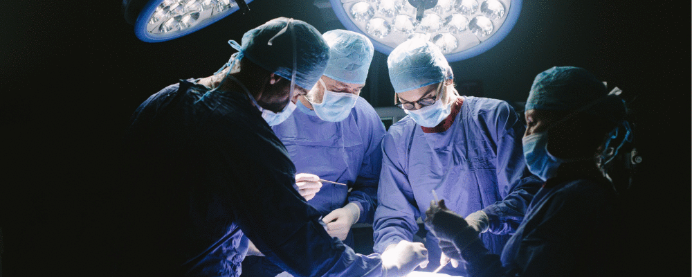 Medicina no exterior: Mulheres morrem mais quando operadas por cirurgiões homens, segundo estudo canadense