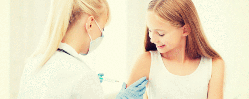 AMB se pronuncia contra a nota informativa do MS e recomenda manter a vacinação Covid em adolescentes