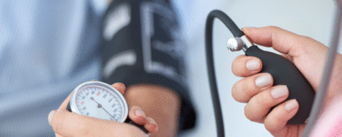 Estudo investiga diferenças na aferição de pressão arterial entre homens e mulheres